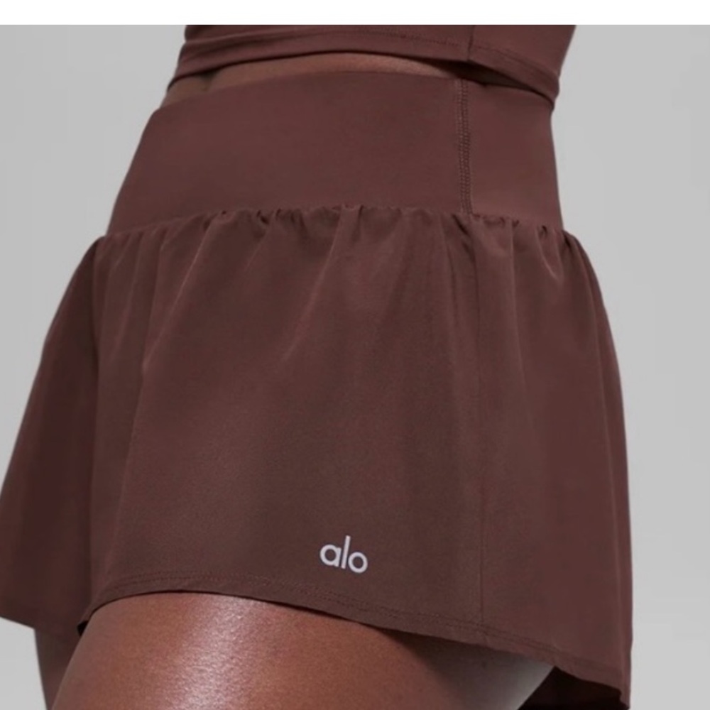 ALO Yoga Victory Running women shorts